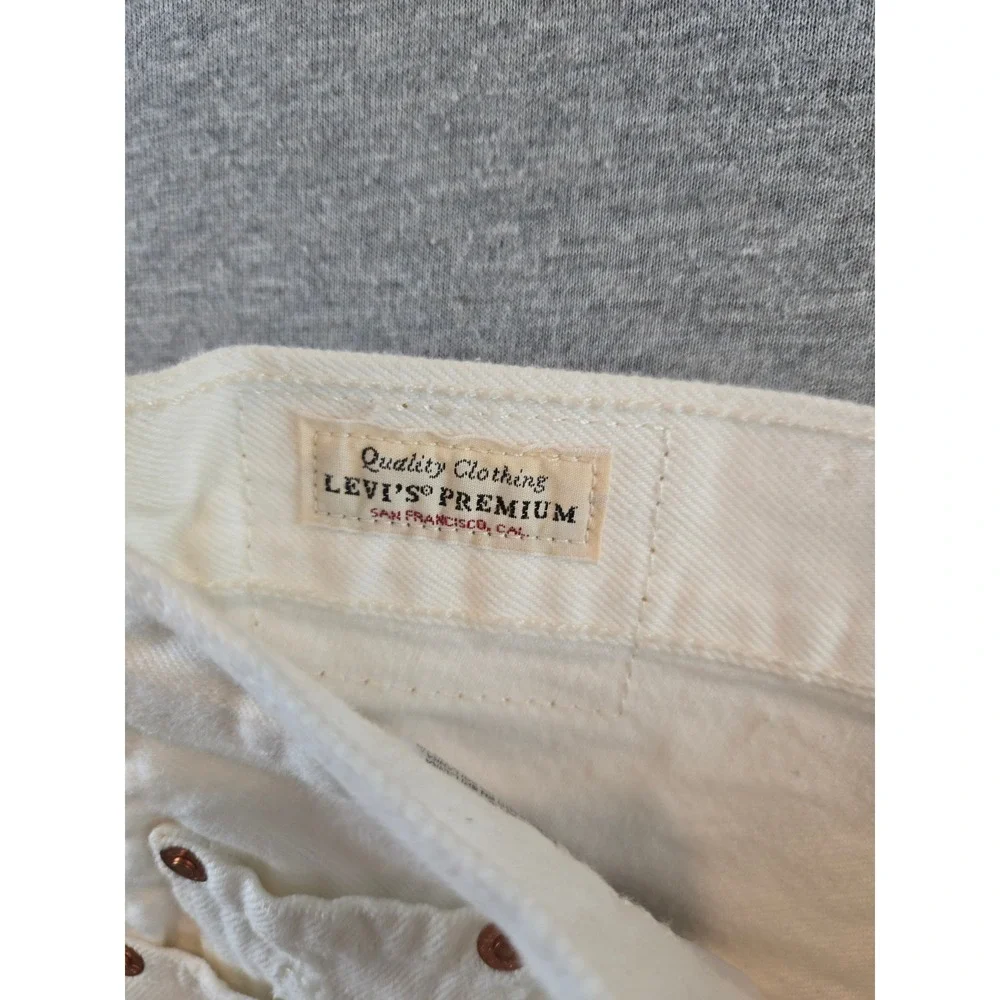 Levi's Shorts Womens 25 White‎ Cutoff Premium 501 Button Fly Fray 2.5
